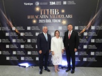 İstanbul Tekstil Hammaddeleri İhracatçı Birliği (İTHİB)’nin düzenlemiş olduğu “İTHİB 2023 İhracatın Yıldızları” Ödül törenine Yönetim Kurulu Başkan Yardımcımız Esra Elibüyük Sürmeli katıldı.